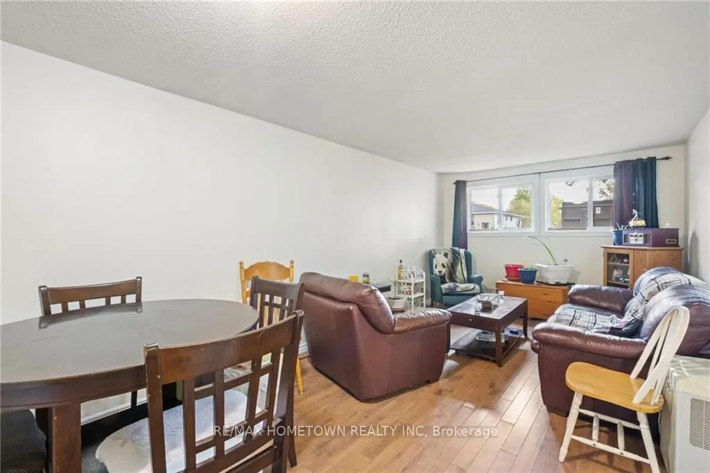 819 Macodrum Drive #1
