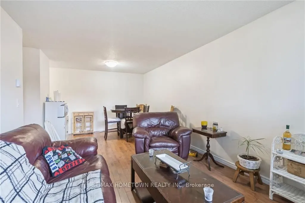 819 Macodrum Drive #1