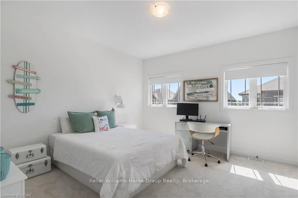 48 MACALISTER BOULEVARD