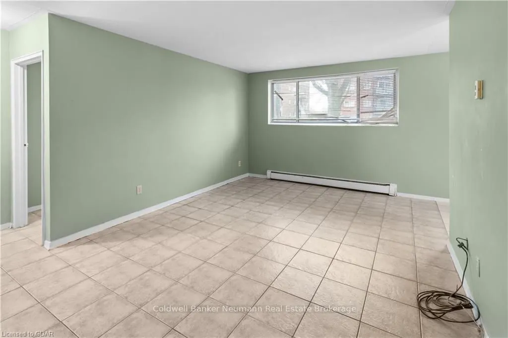 8 DELAWARE Avenue #3