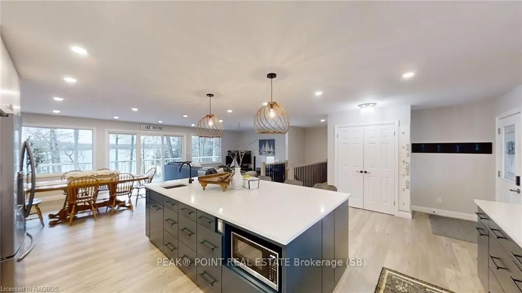 298 FRANCIS Drive