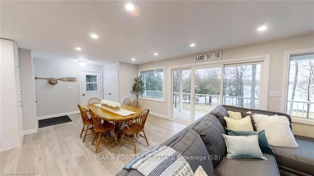 298 FRANCIS Drive