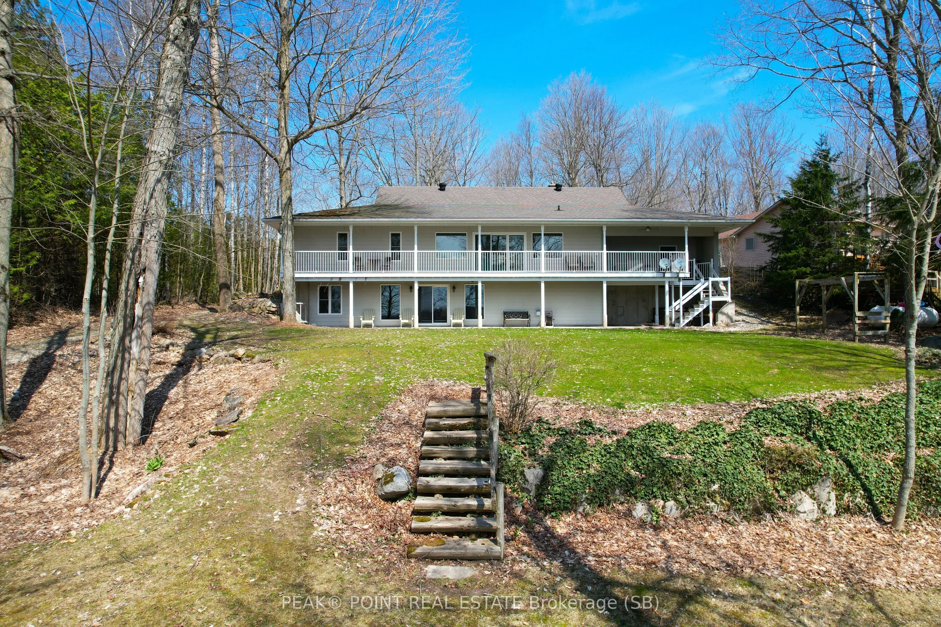 298 FRANCIS Drive