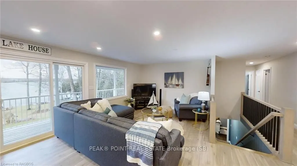 298 FRANCIS Drive