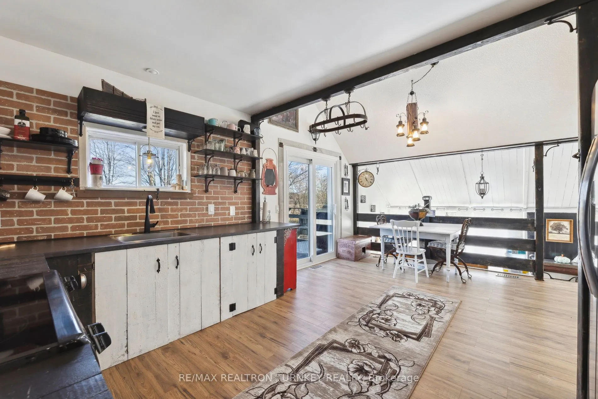 152 Settlers Road