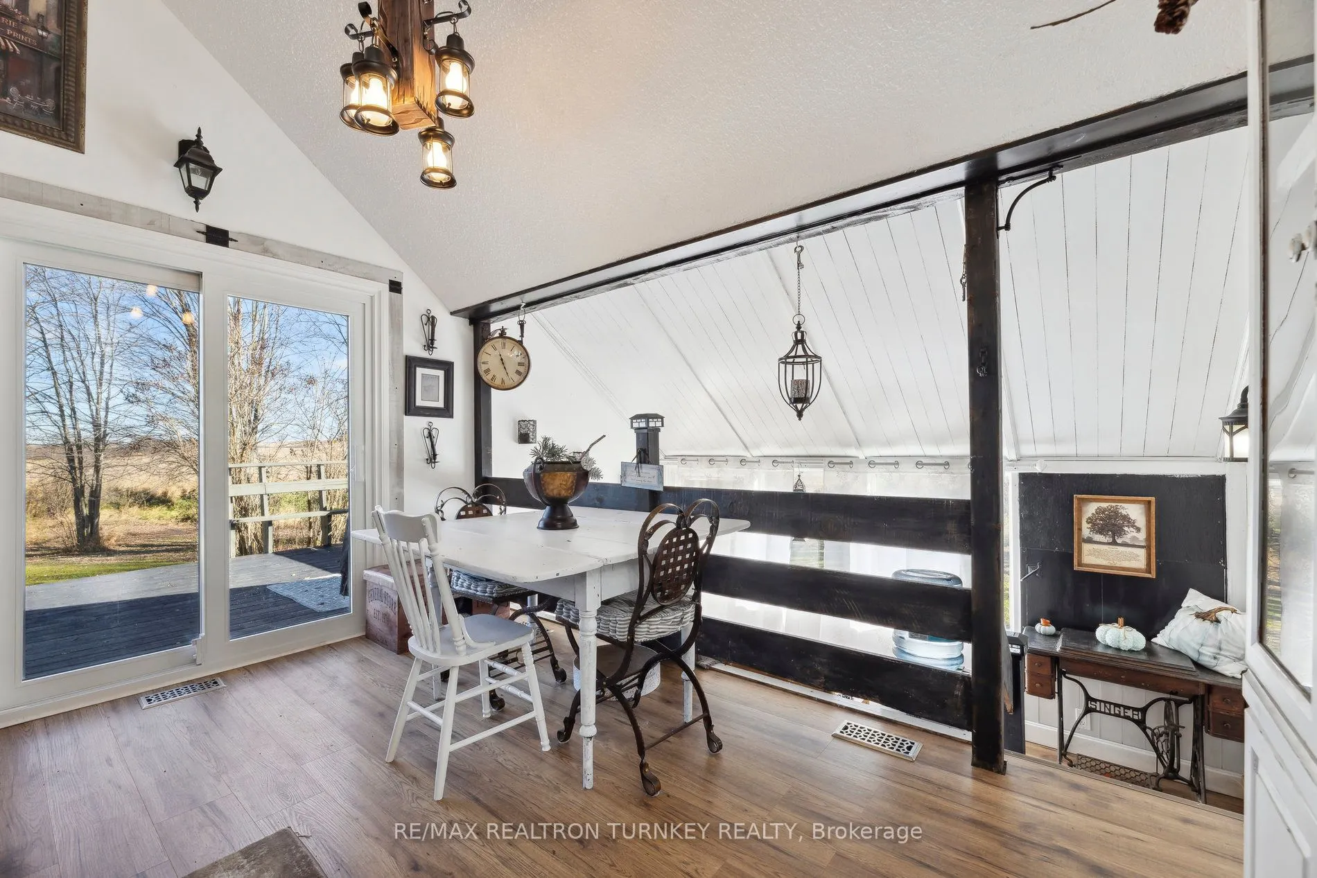 152 Settlers Road