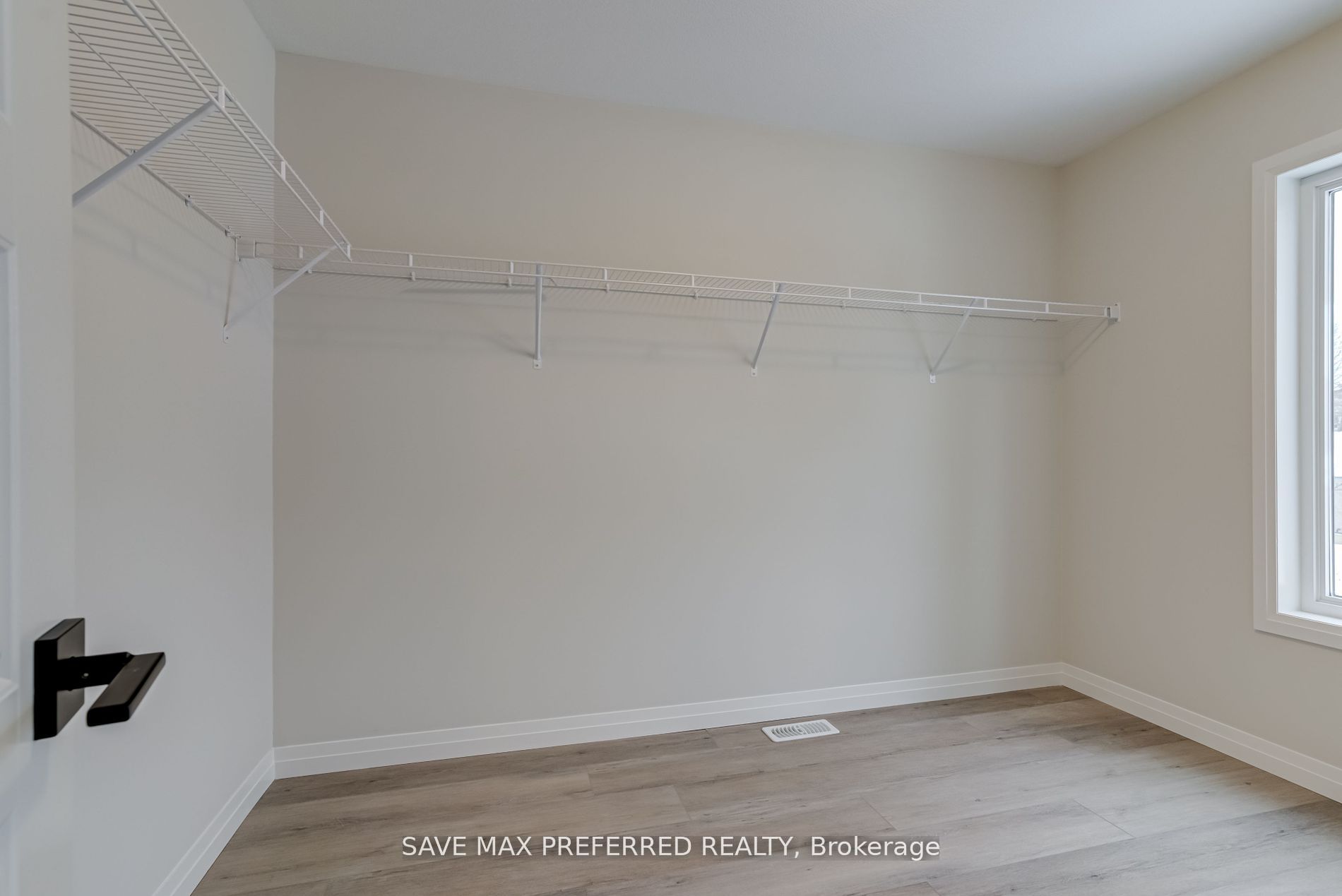 147 Siebert Avenue