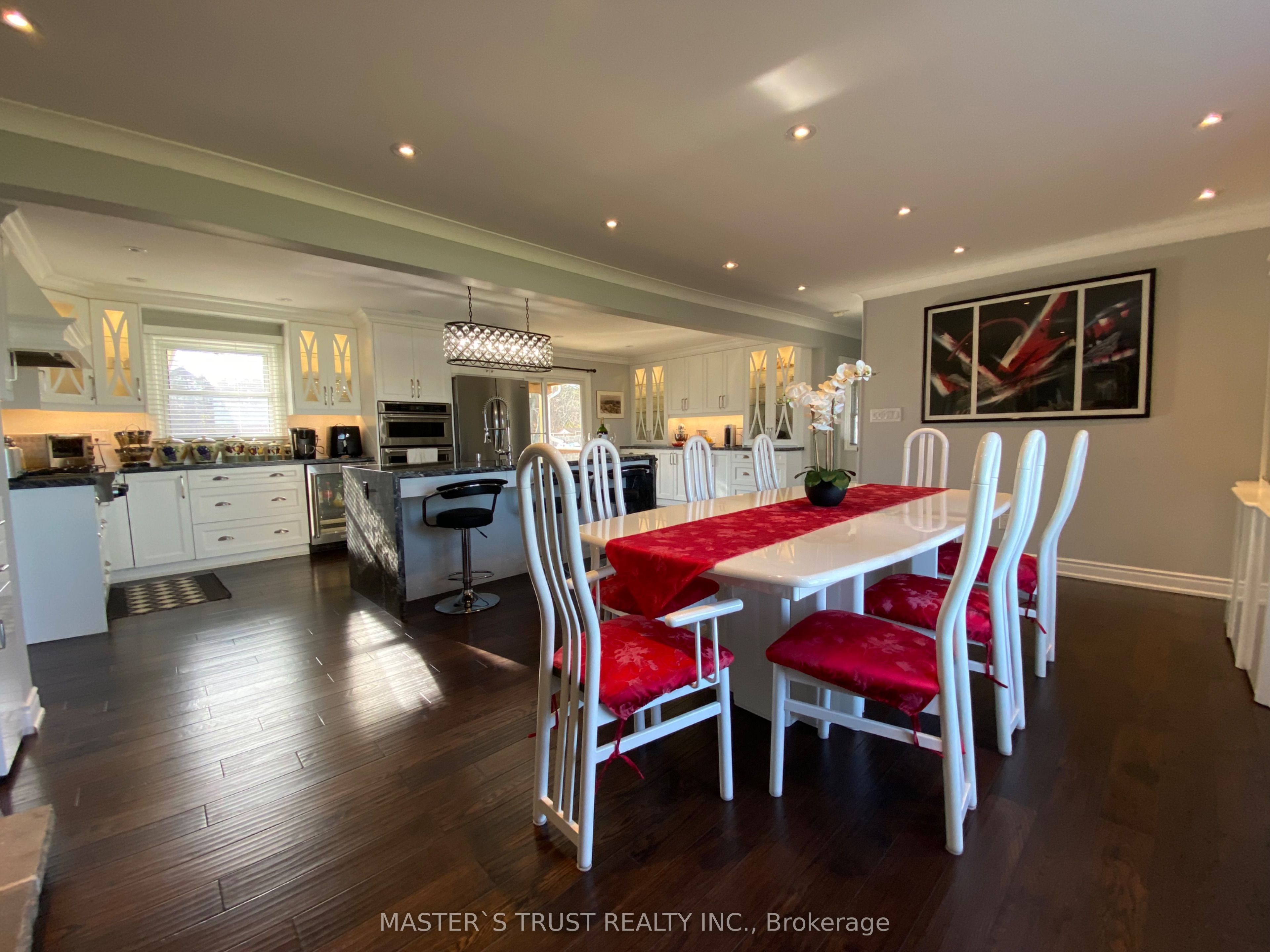 4099 Niagara Parkway