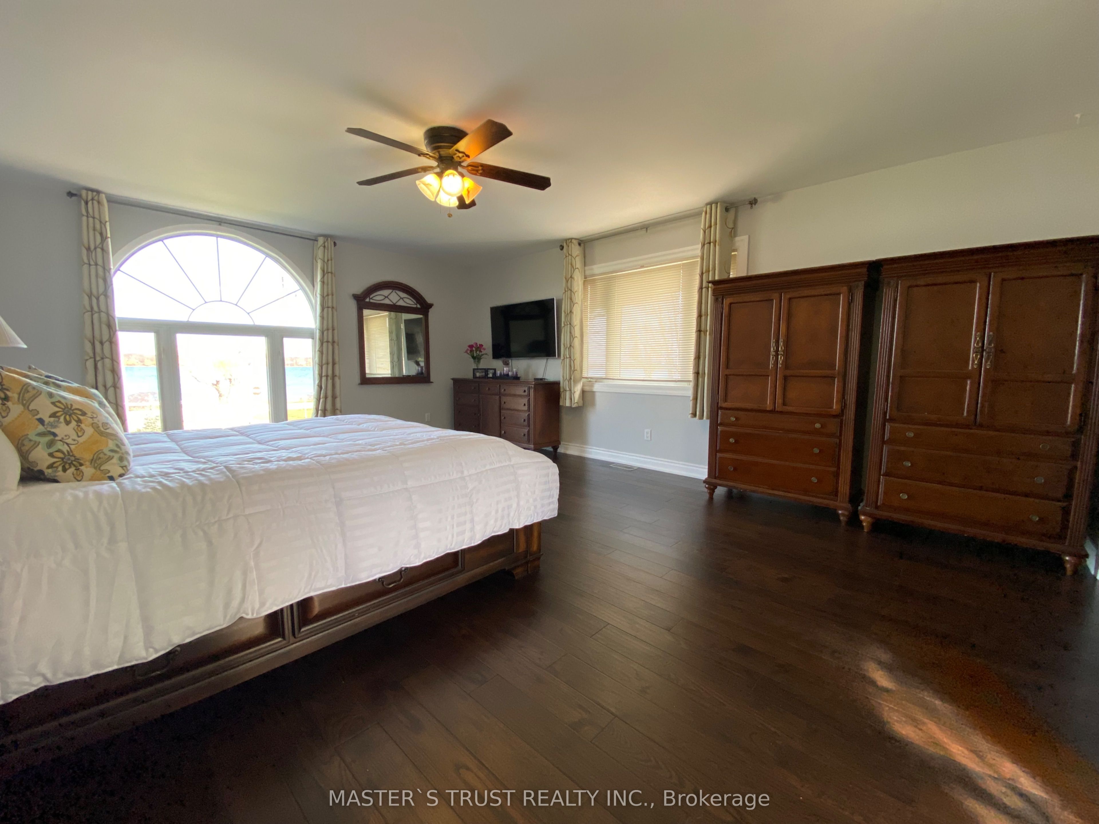 4099 Niagara Parkway