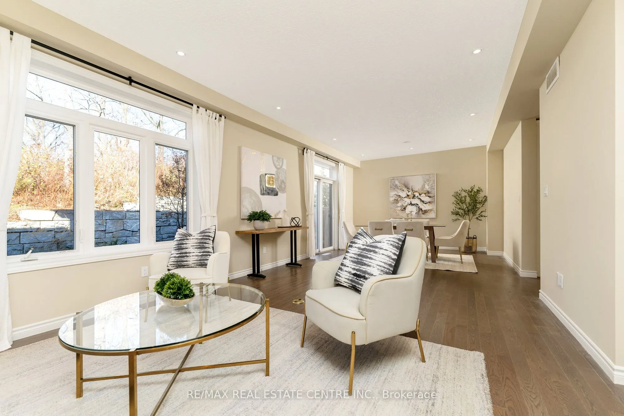 16 Guthrie Lane, #18