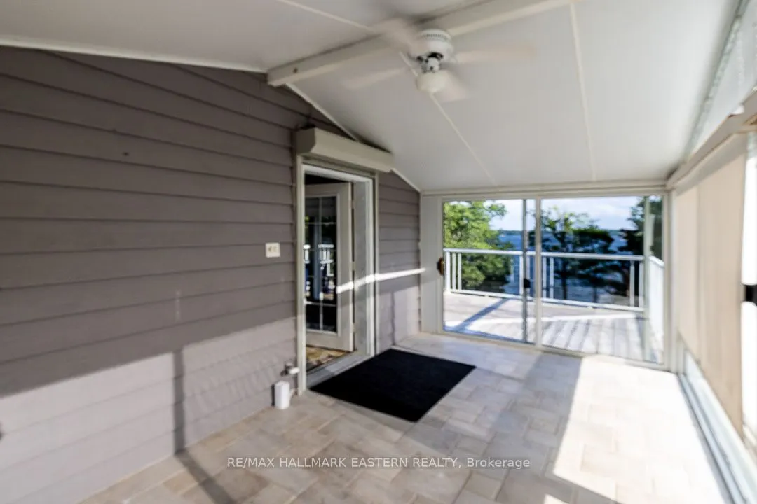 15 Oakridge Drive