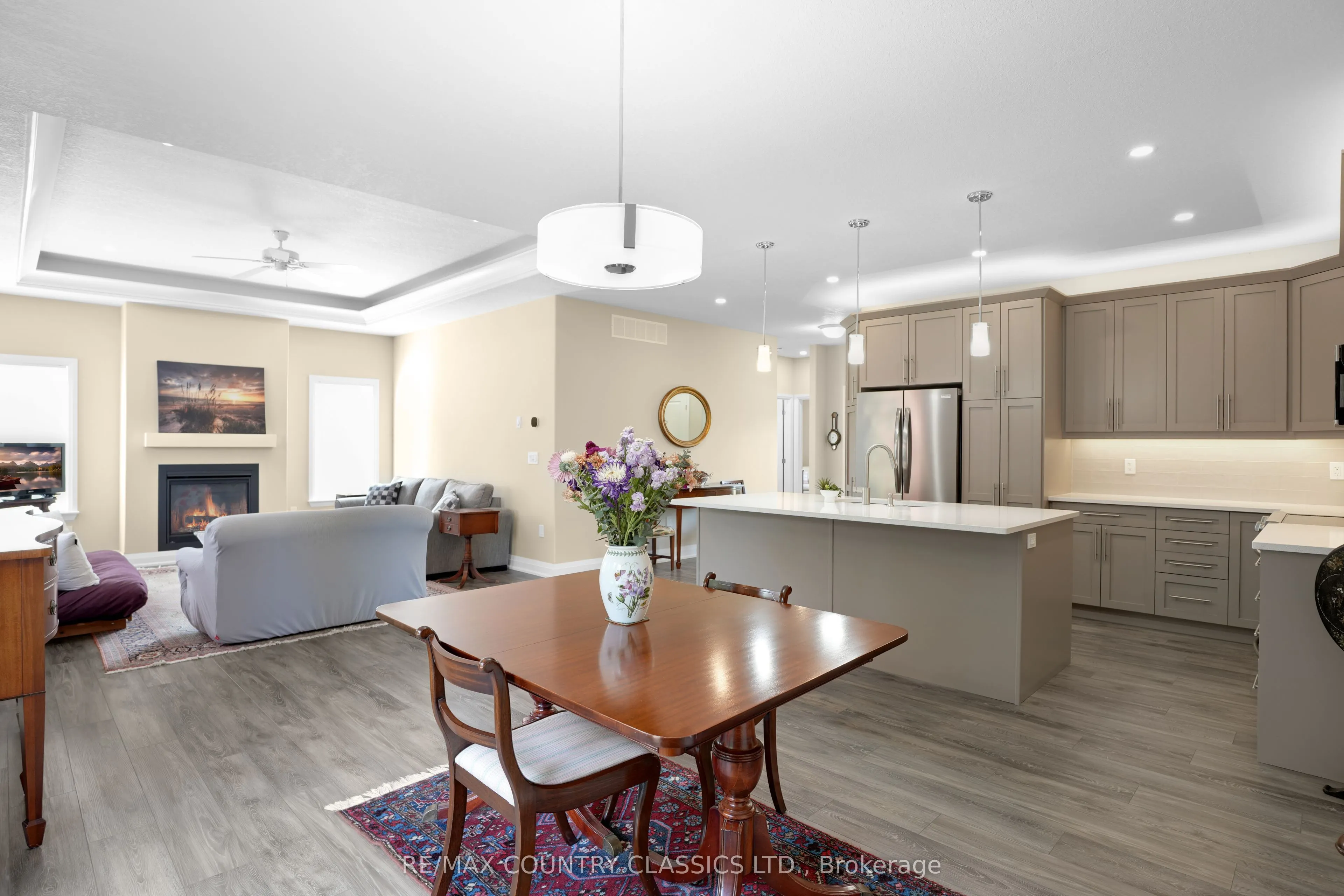8 Bancroft Ridge Drive