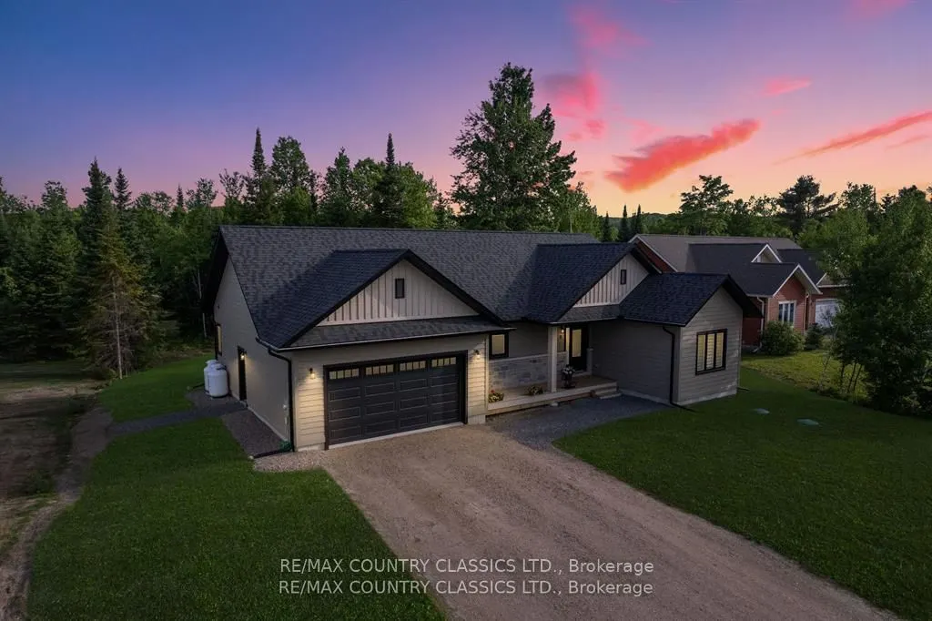 8 Bancroft Ridge Drive