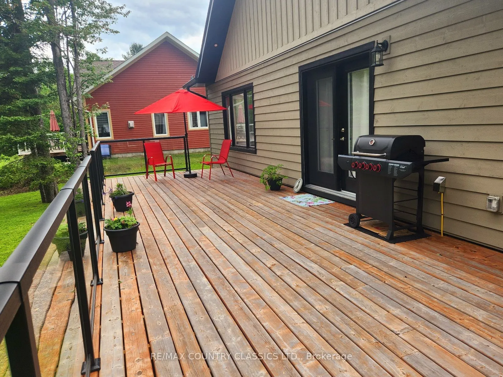 8 Bancroft Ridge Drive