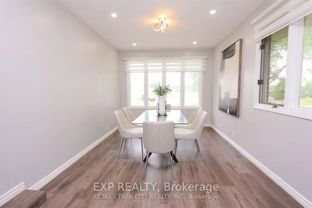 284 Cedar Crescent