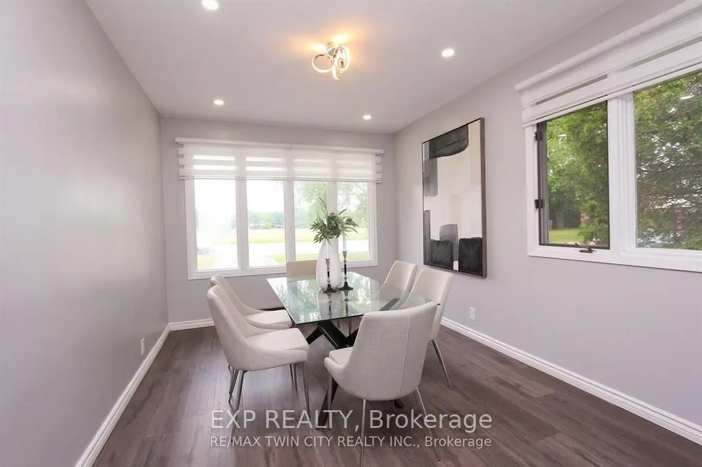 284 Cedar Crescent