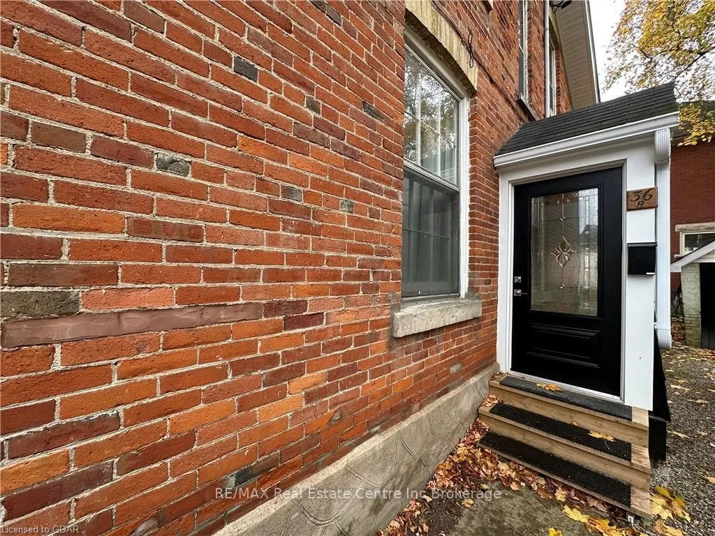 36 LONDON Road W #B