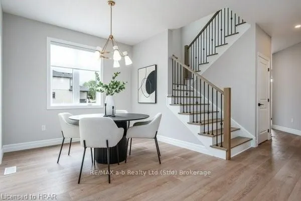 6 DIAMOND Street