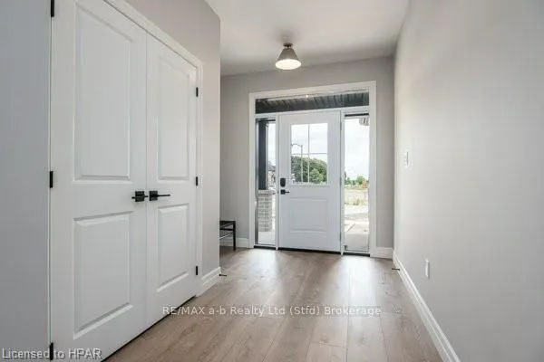 6 DIAMOND Street