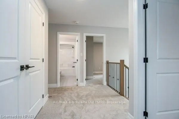 6 DIAMOND Street