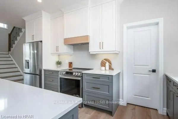 6 DIAMOND Street
