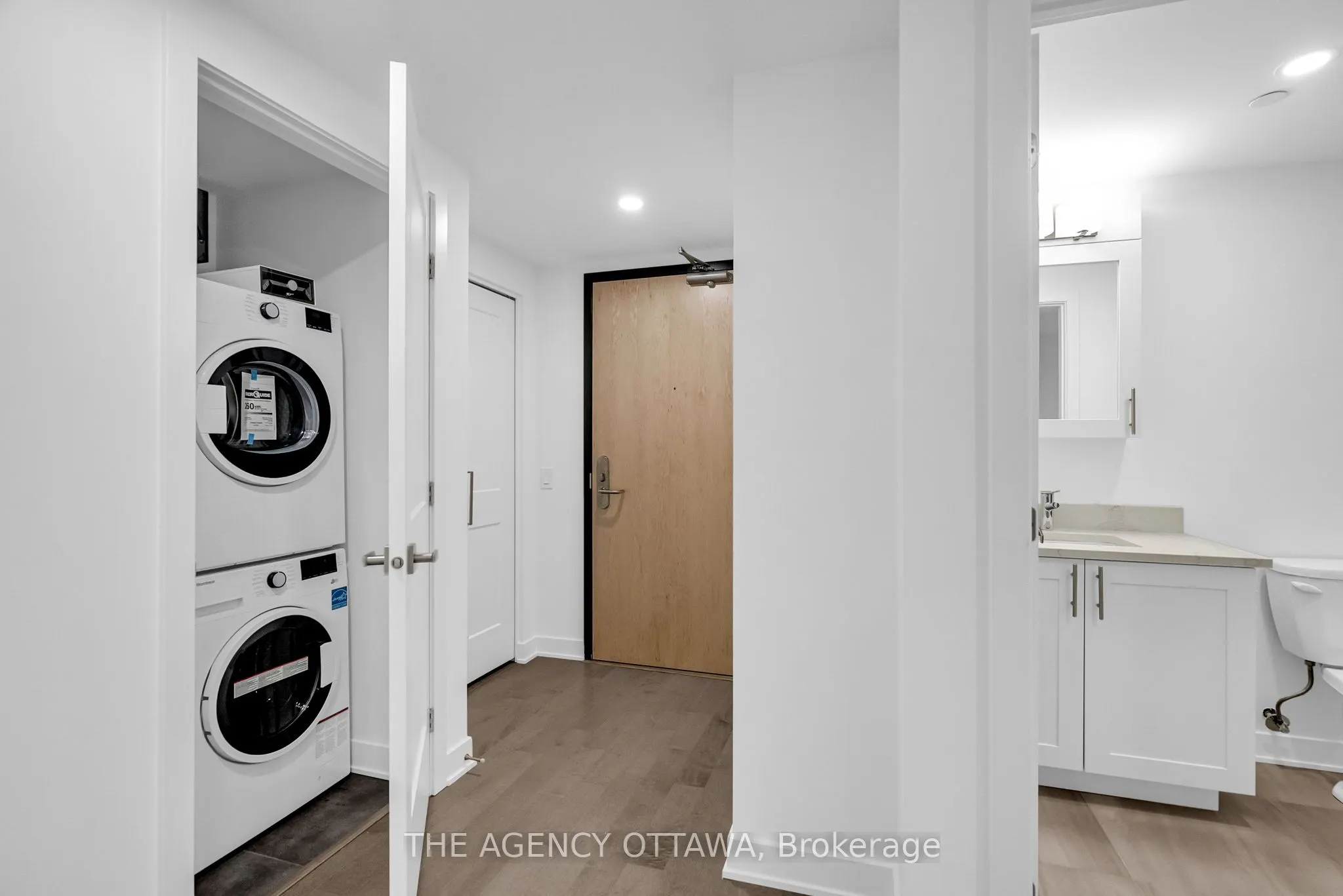 340 QUEEN Street #306