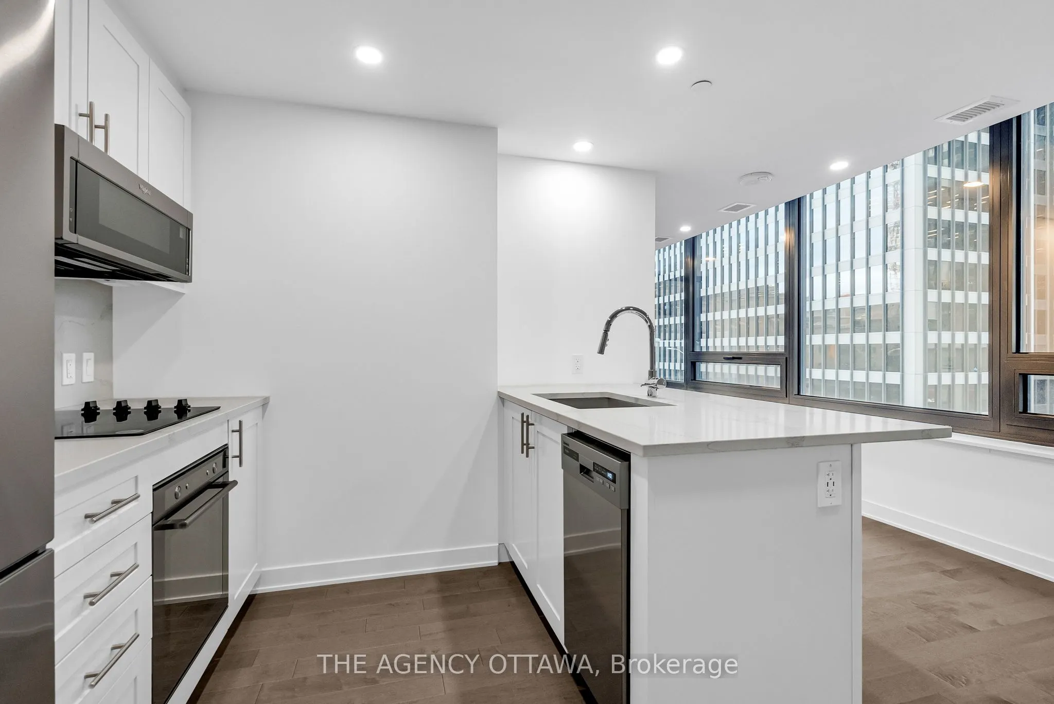 340 QUEEN Street #306