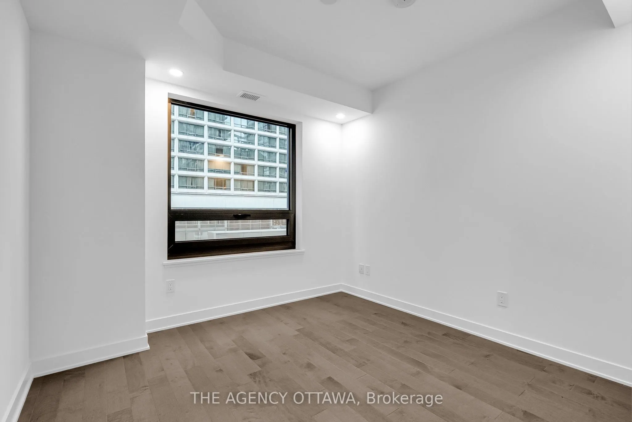 340 QUEEN Street #306