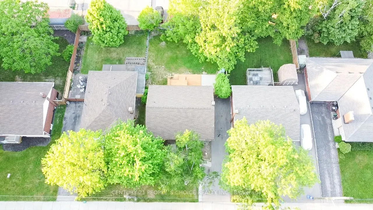 7 Hardale Crescent
