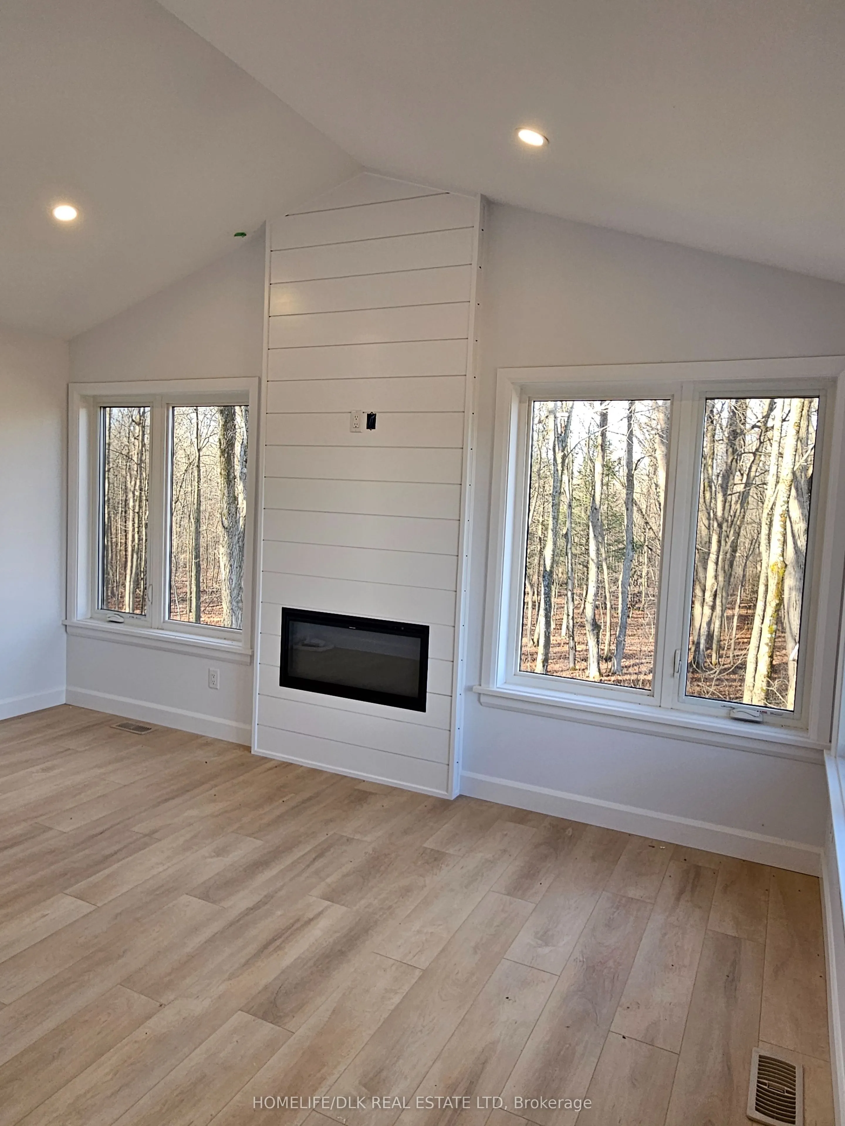 12 TEMPERANCE LAKE Road