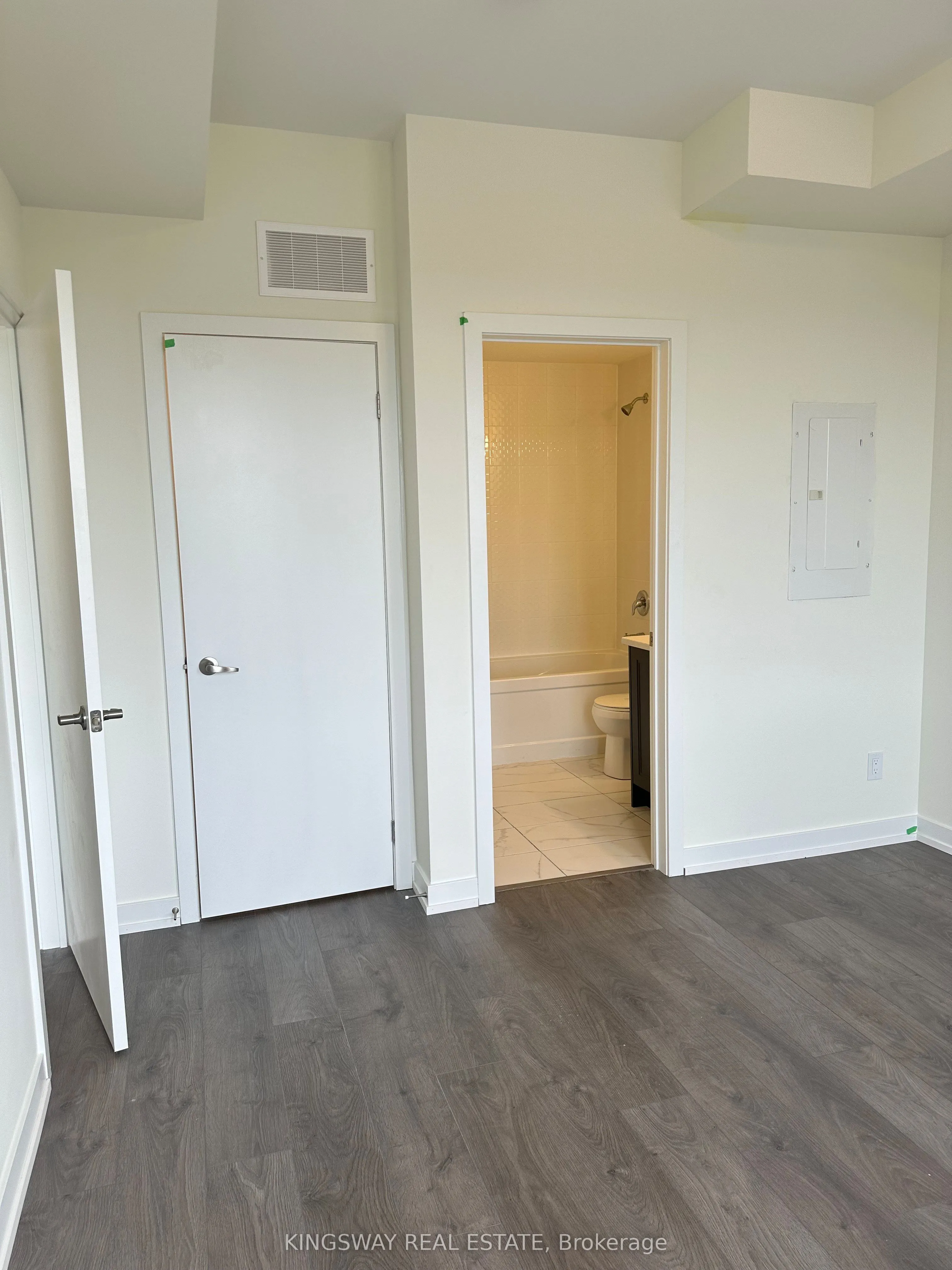 160 Densmore Road #1302