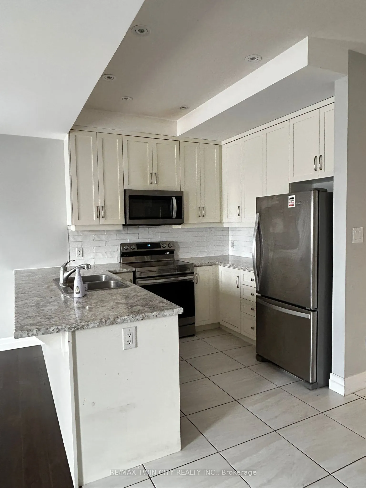 48 Fourth Avenue