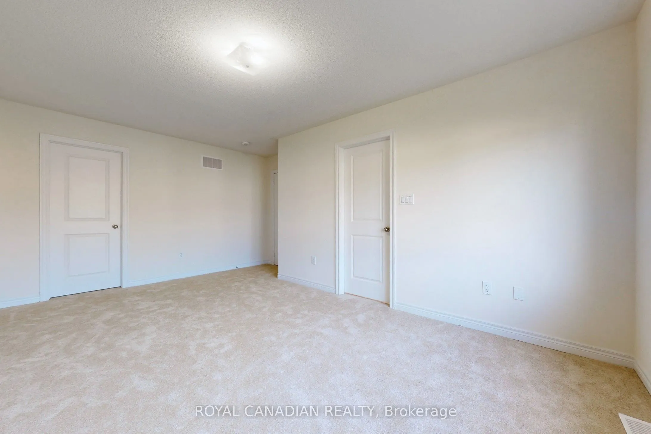 529 Red Elm Road W