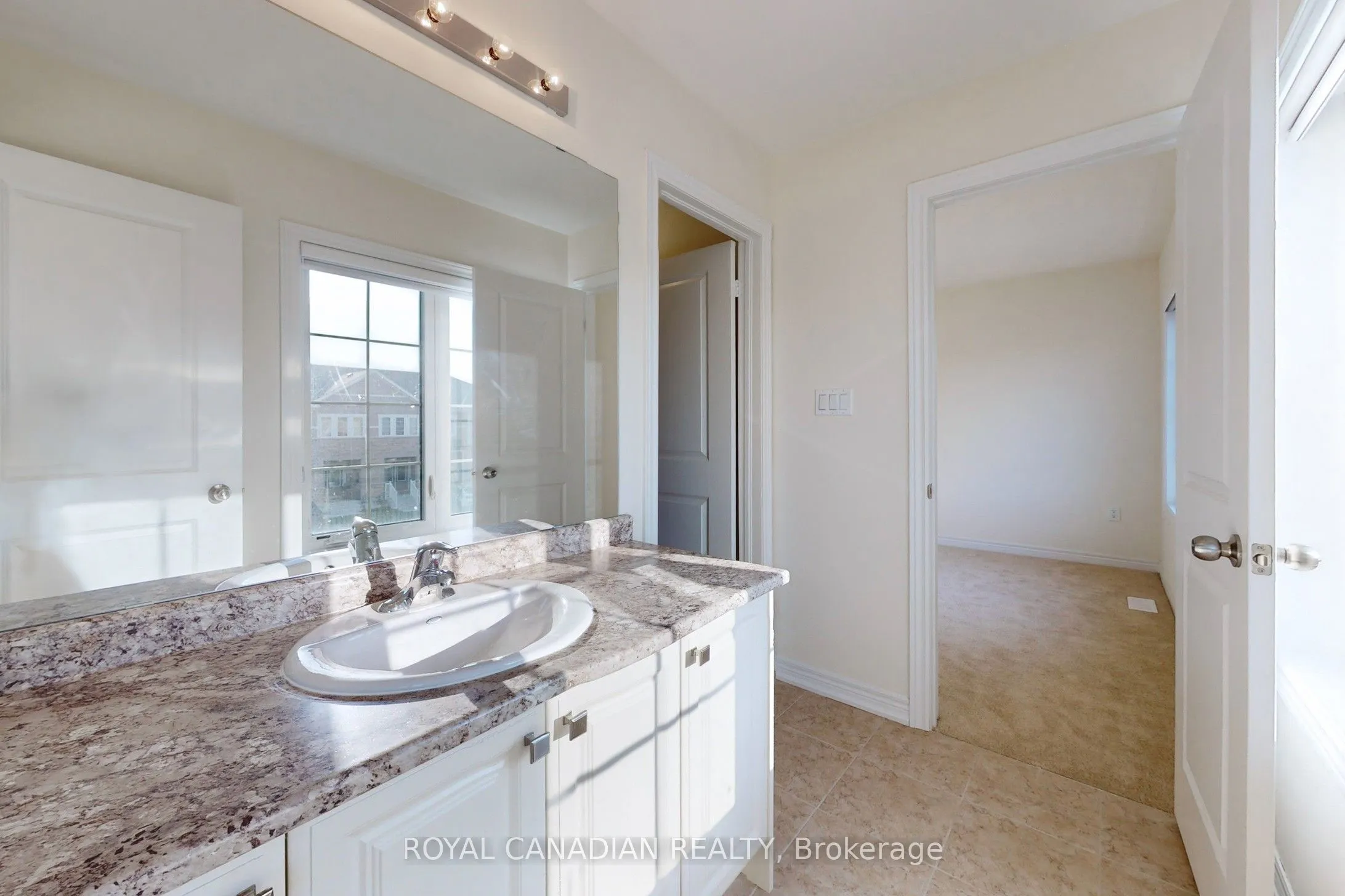529 Red Elm Road W