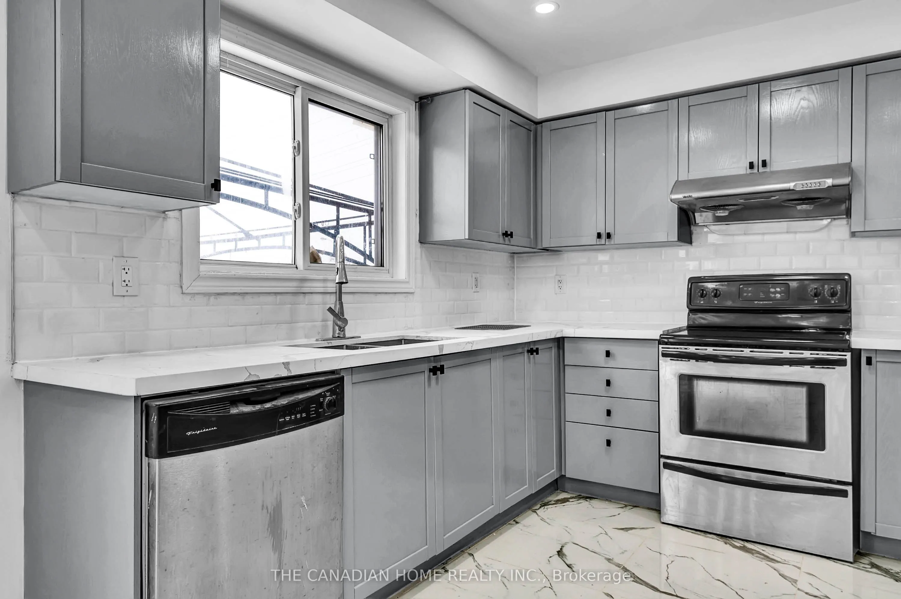 415 Orvis Crescent