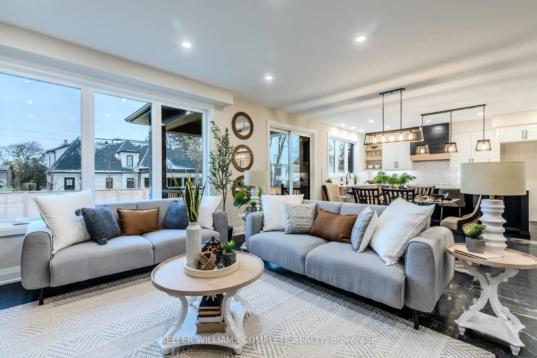 7 Bartlett Avenue