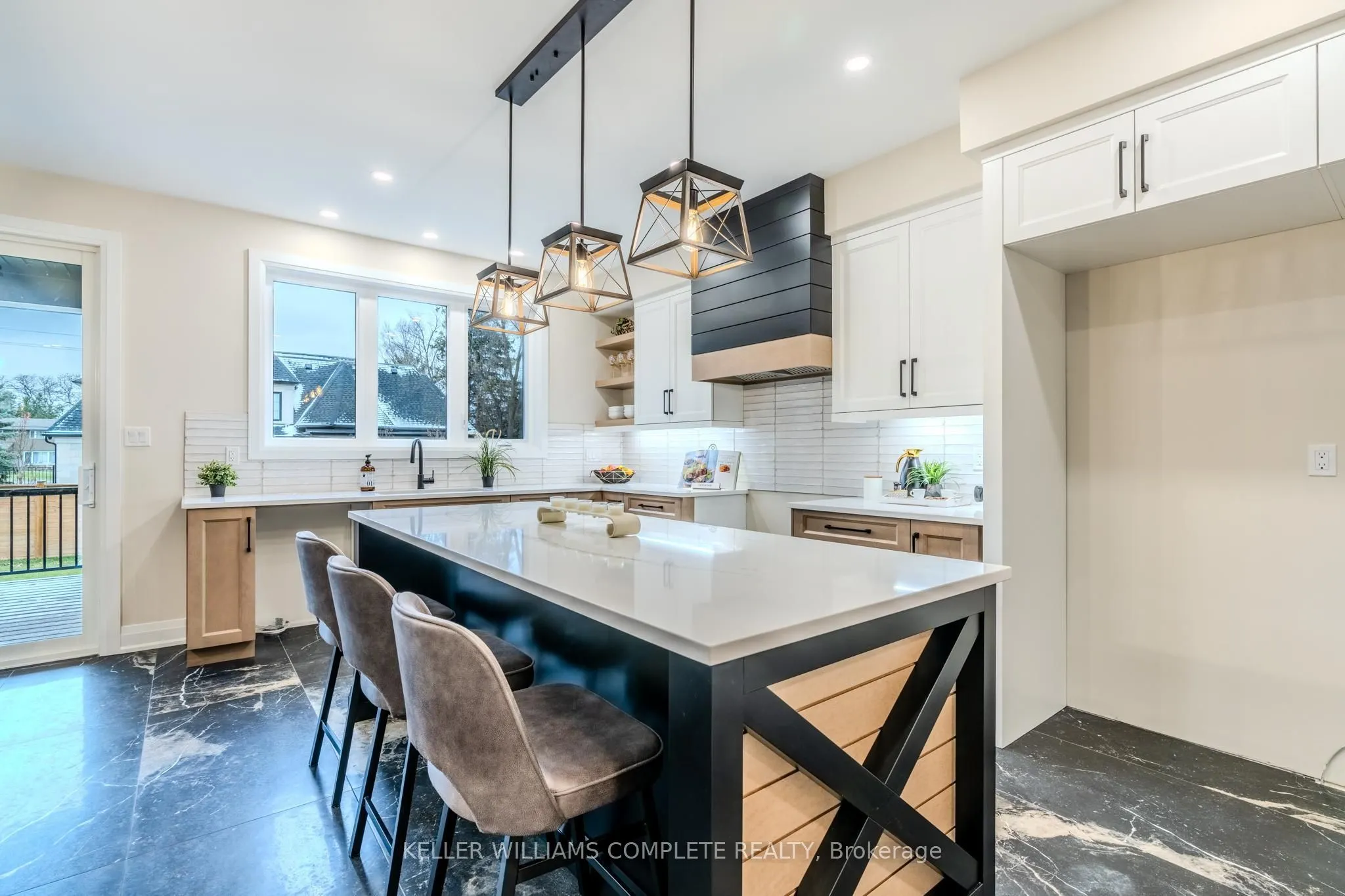 7 Bartlett Avenue