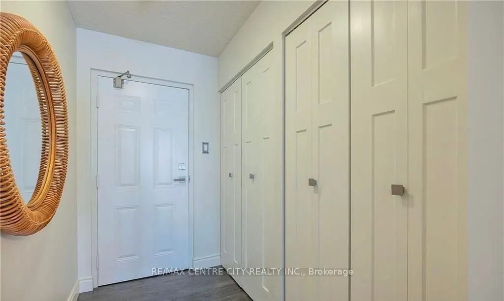 155 Kent Street, #1205