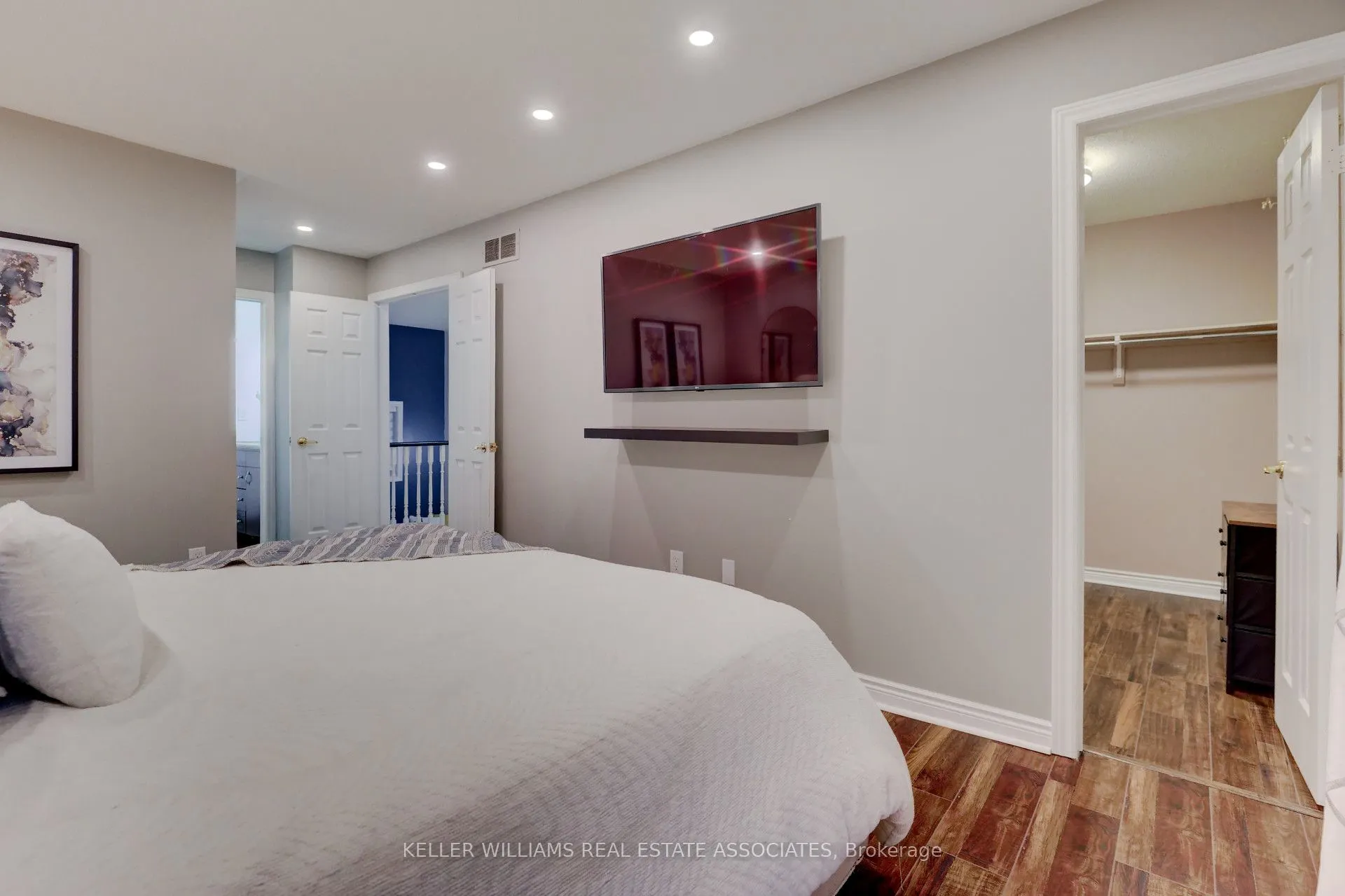 41 Ravine Drive