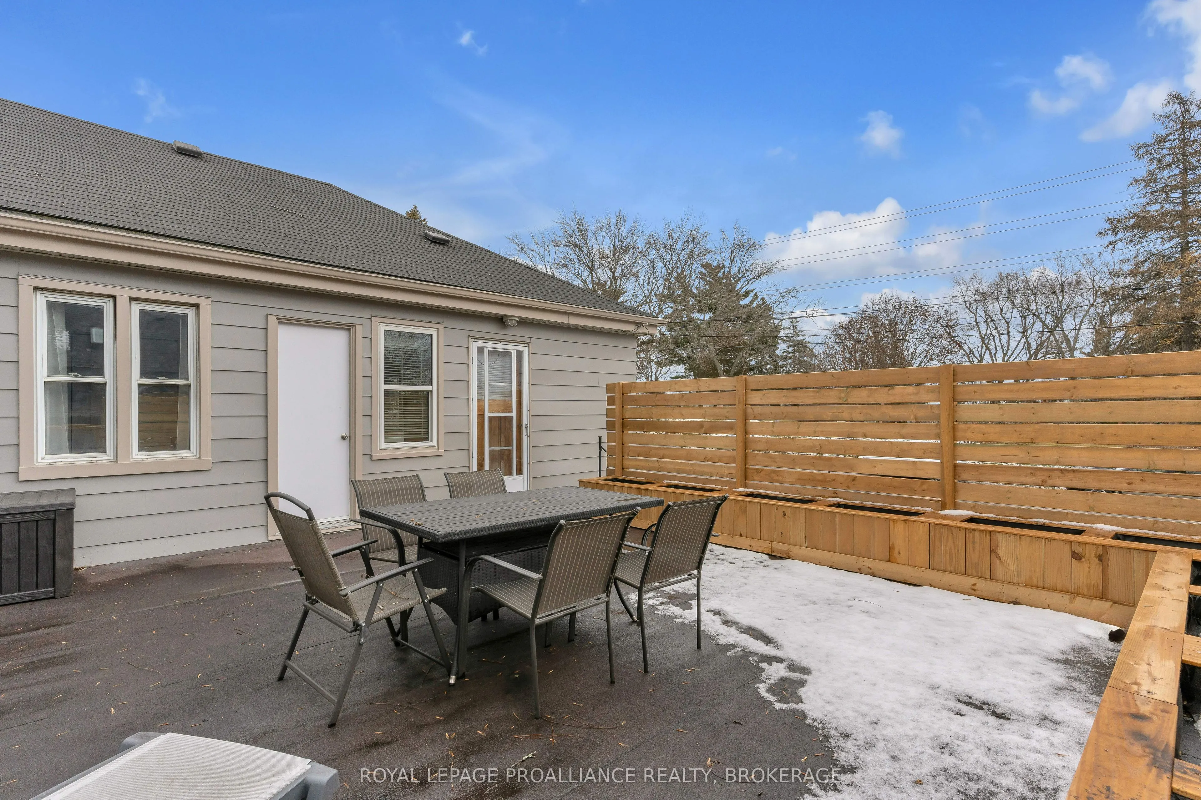 951 Sydenham Road