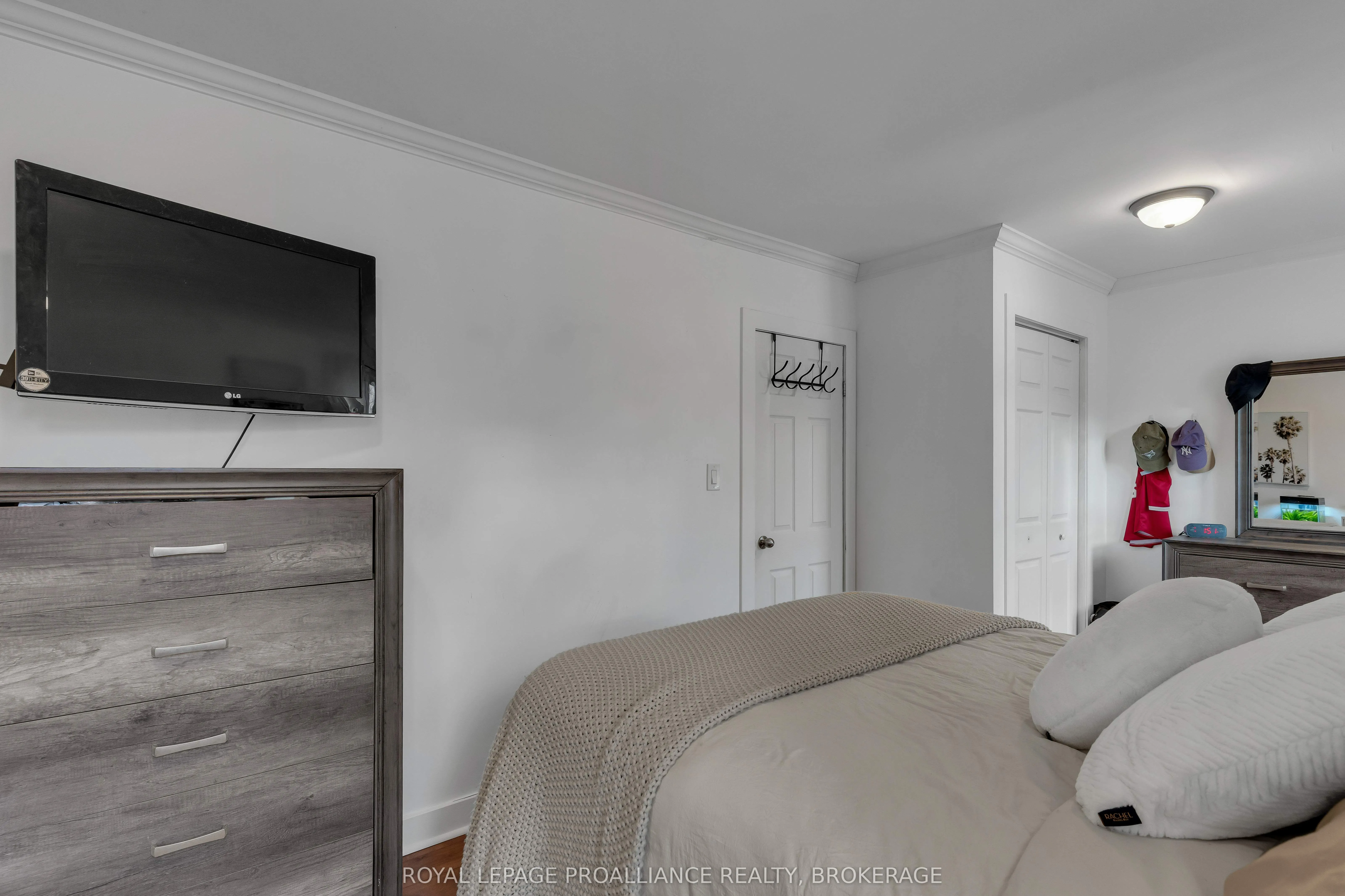 951 Sydenham Road