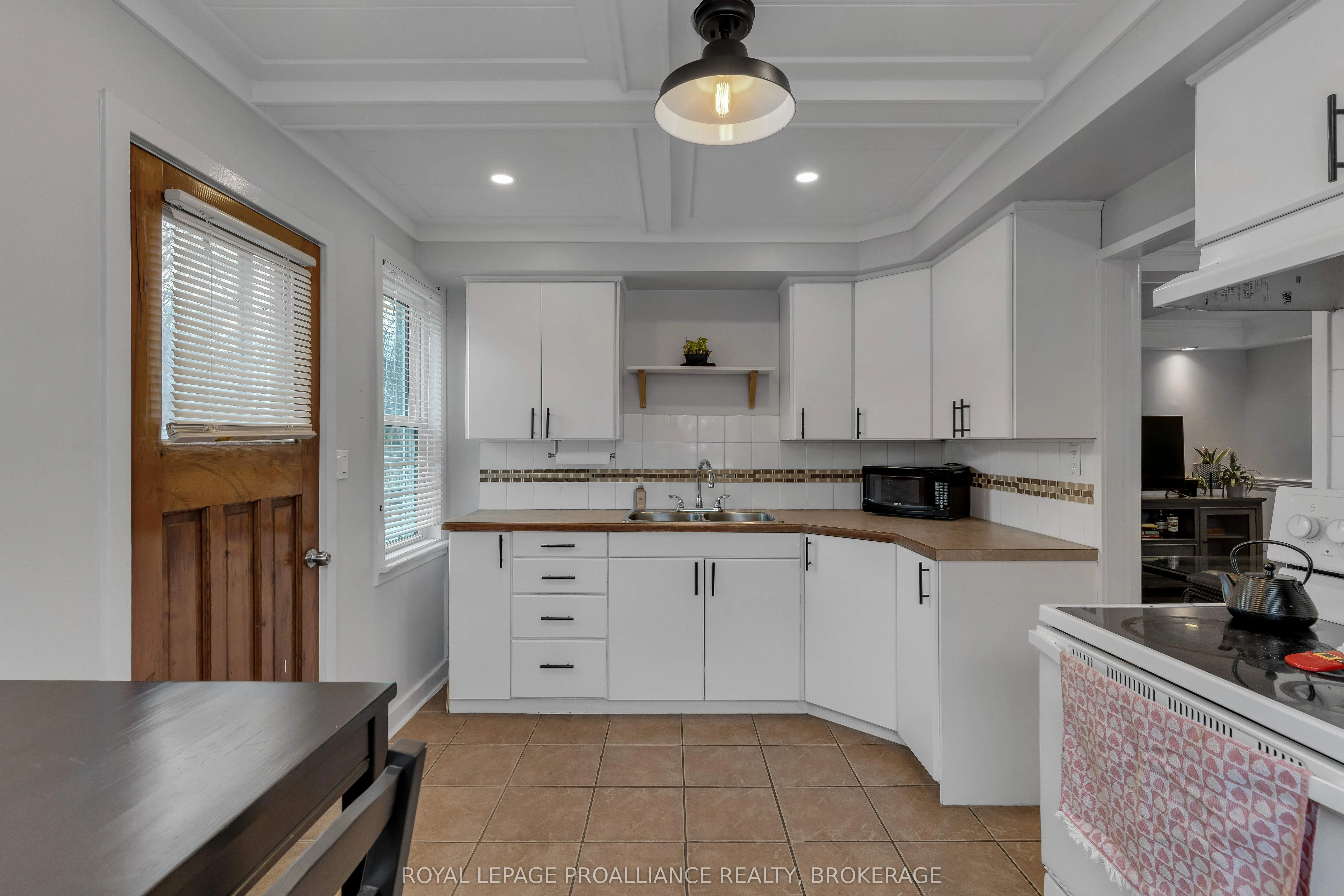 951 Sydenham Road