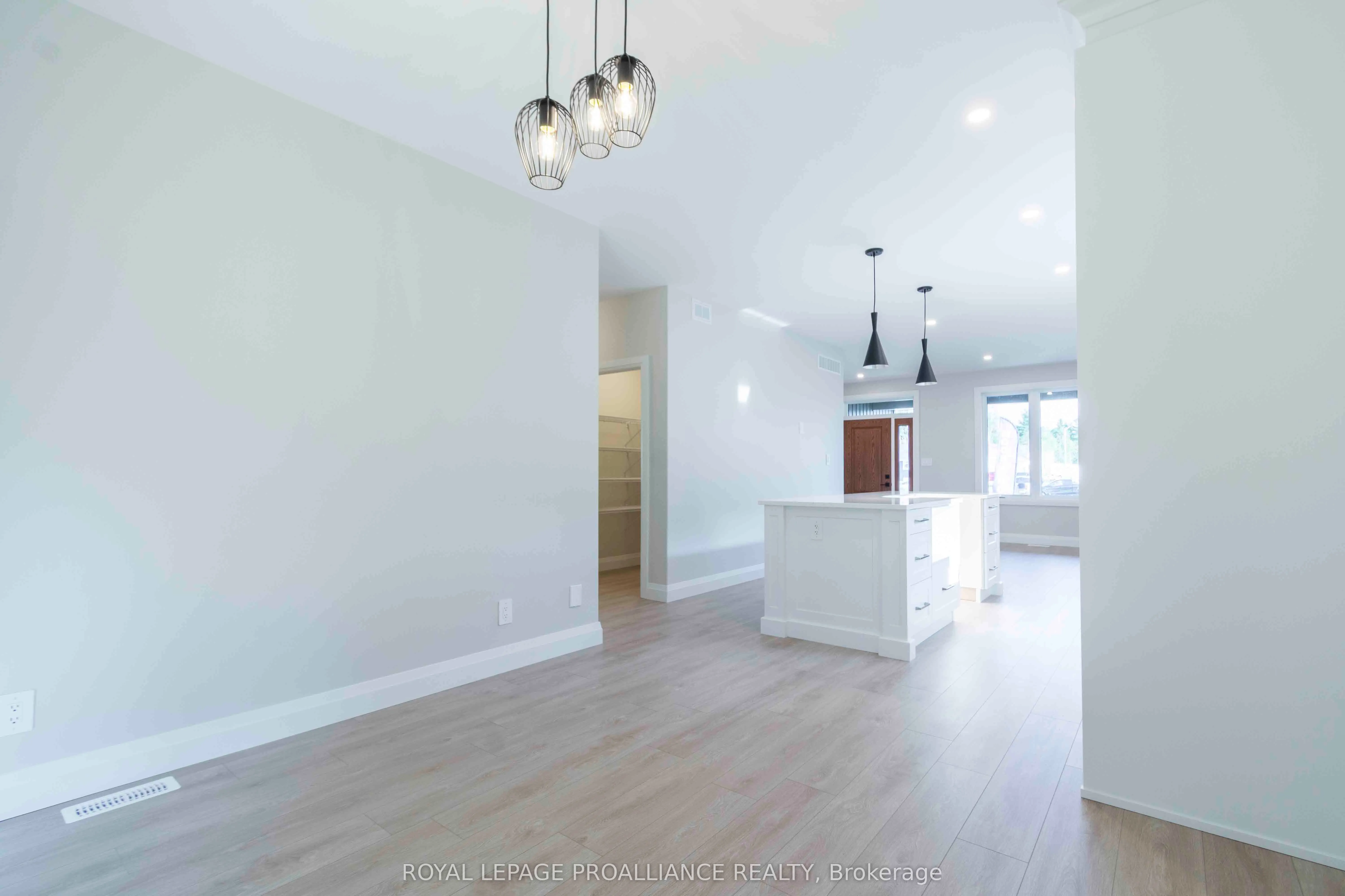 14 MacKenzie John Crescent