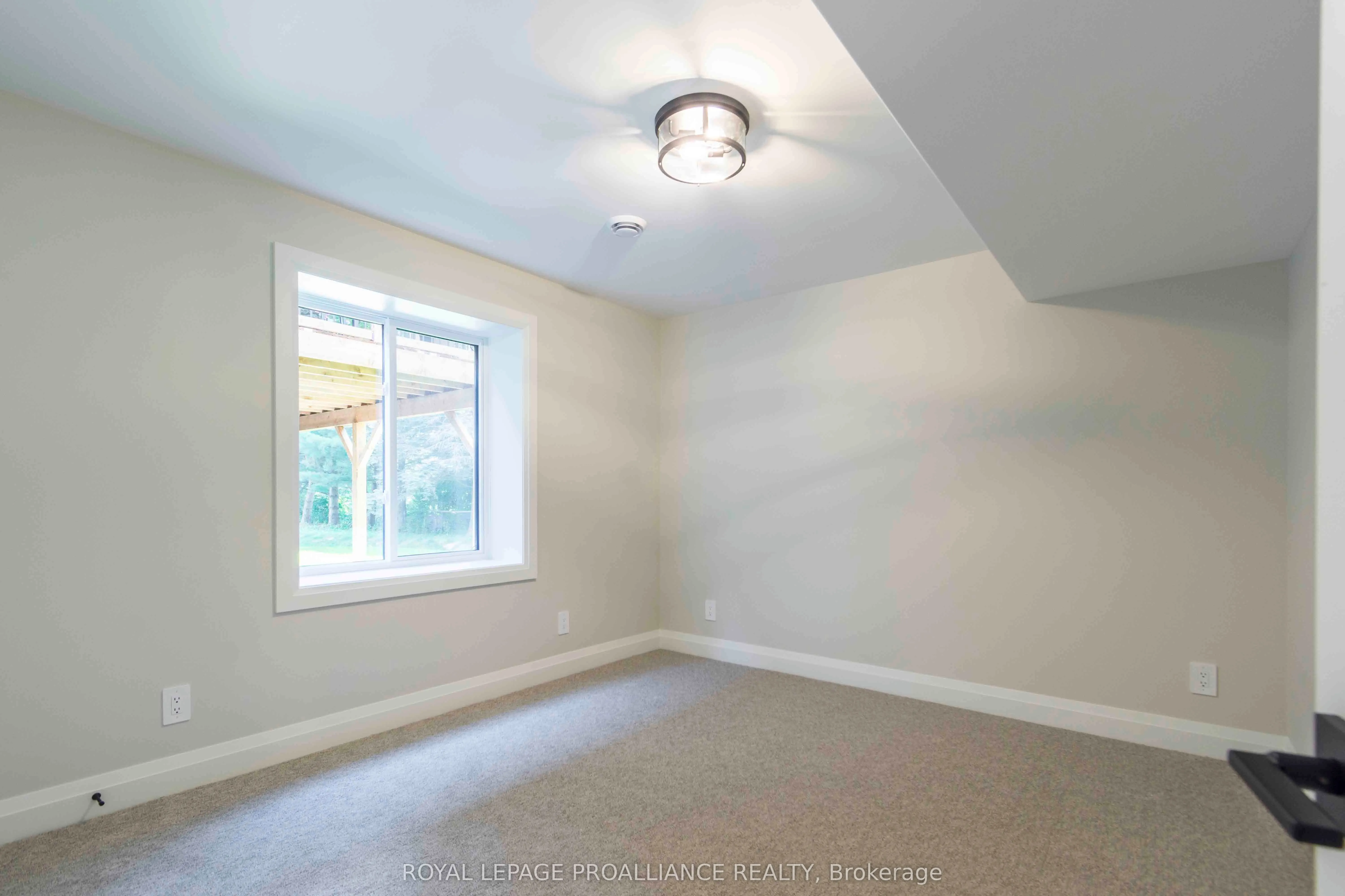 14 MacKenzie John Crescent