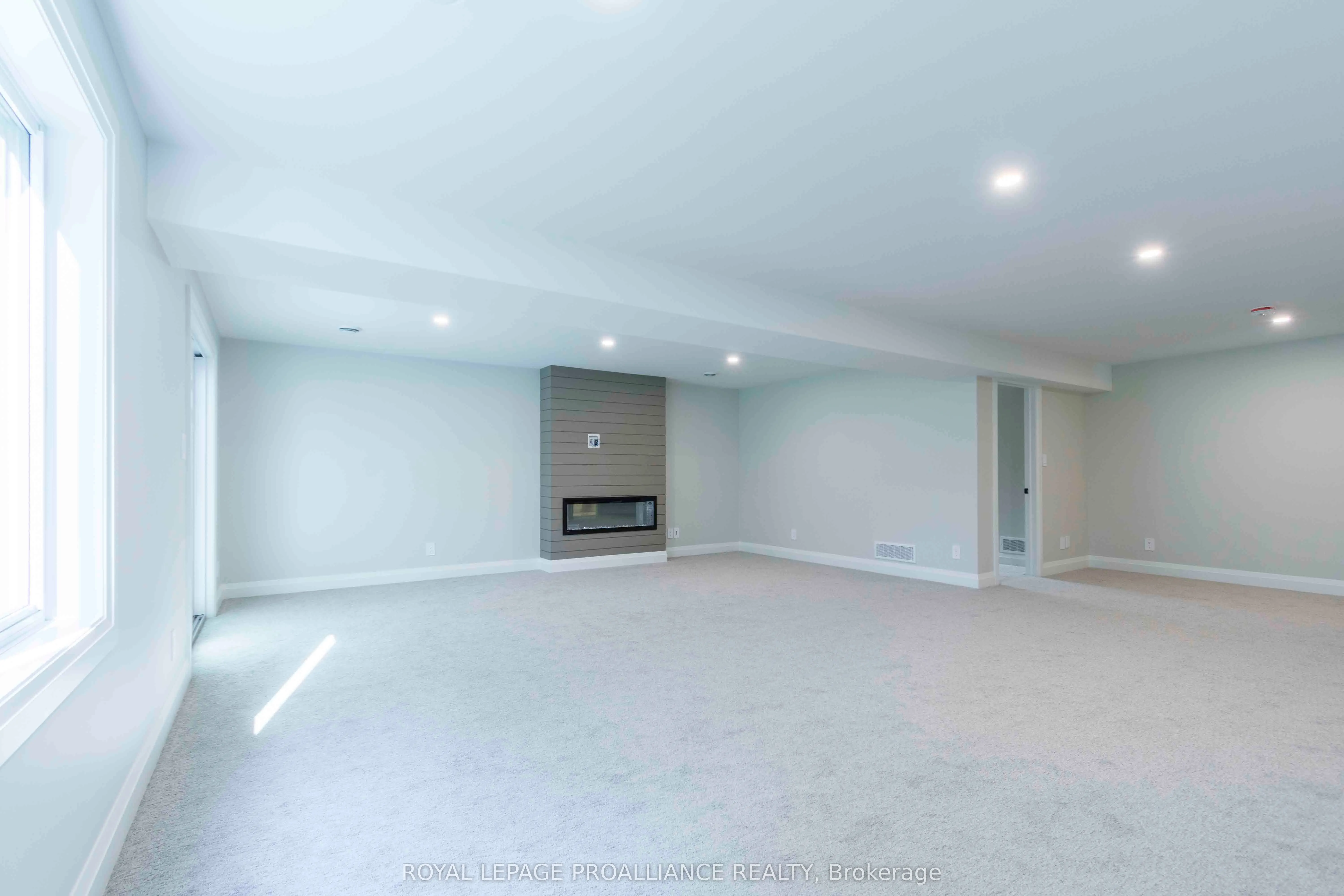 14 MacKenzie John Crescent
