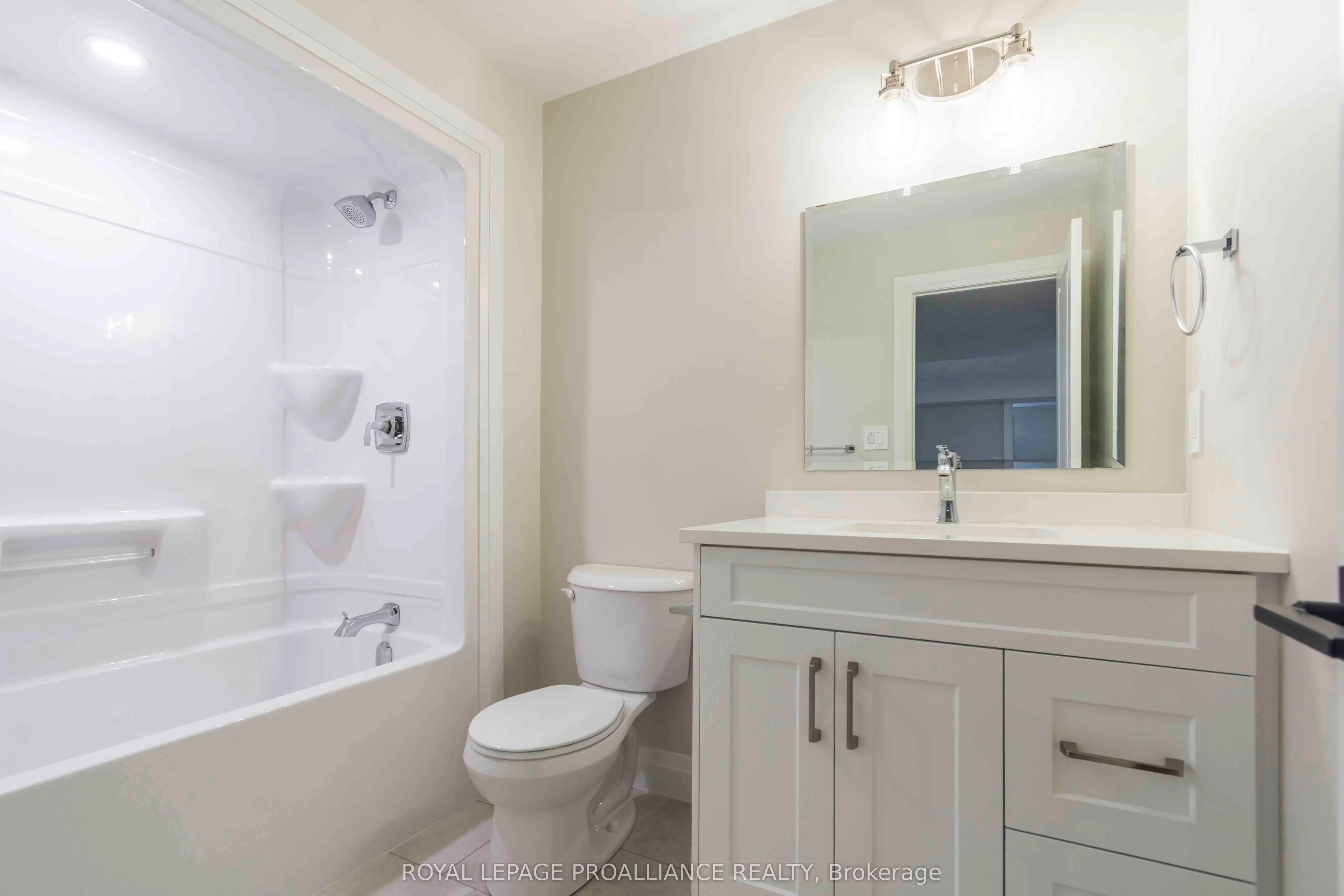14 MacKenzie John Crescent