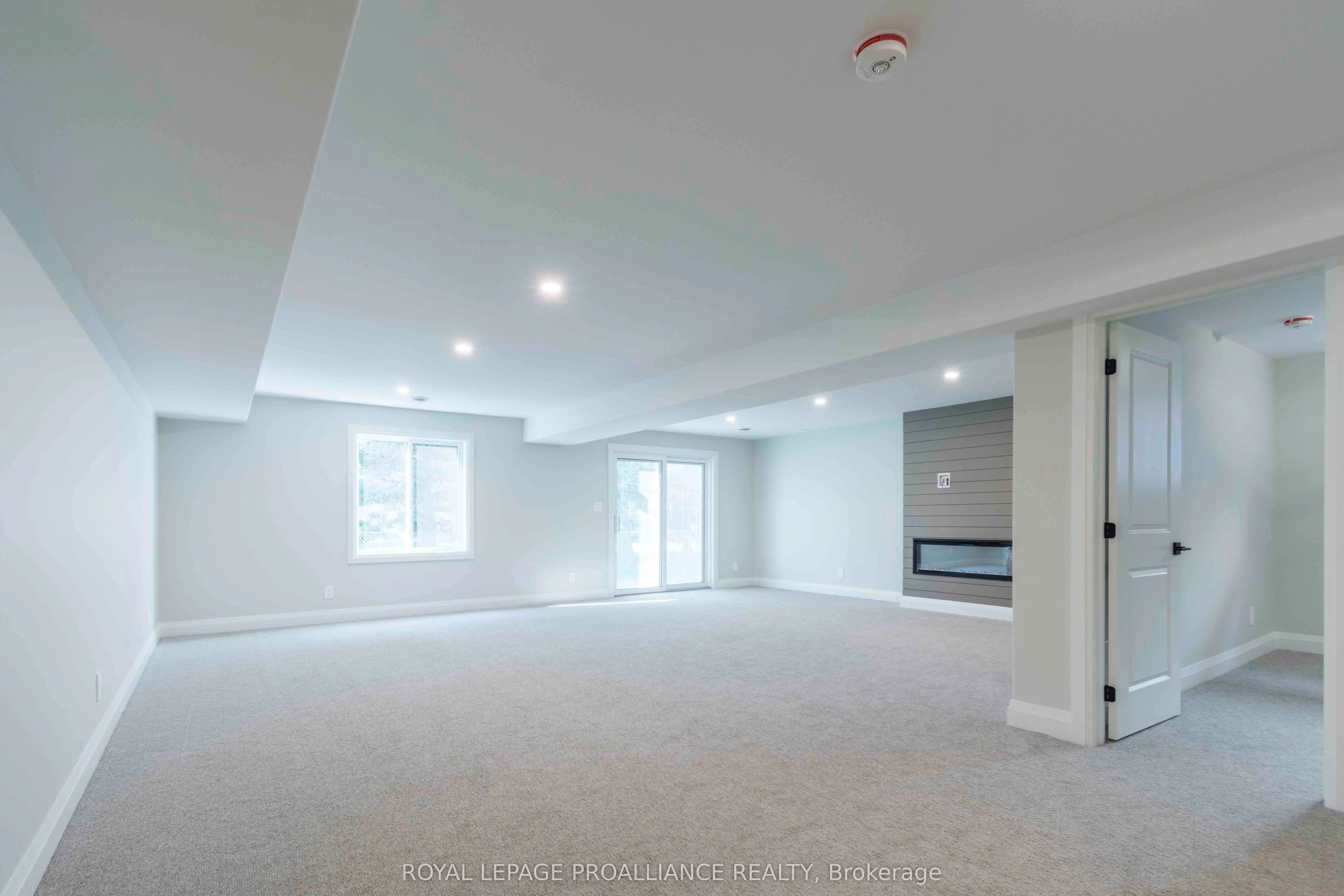 14 MacKenzie John Crescent