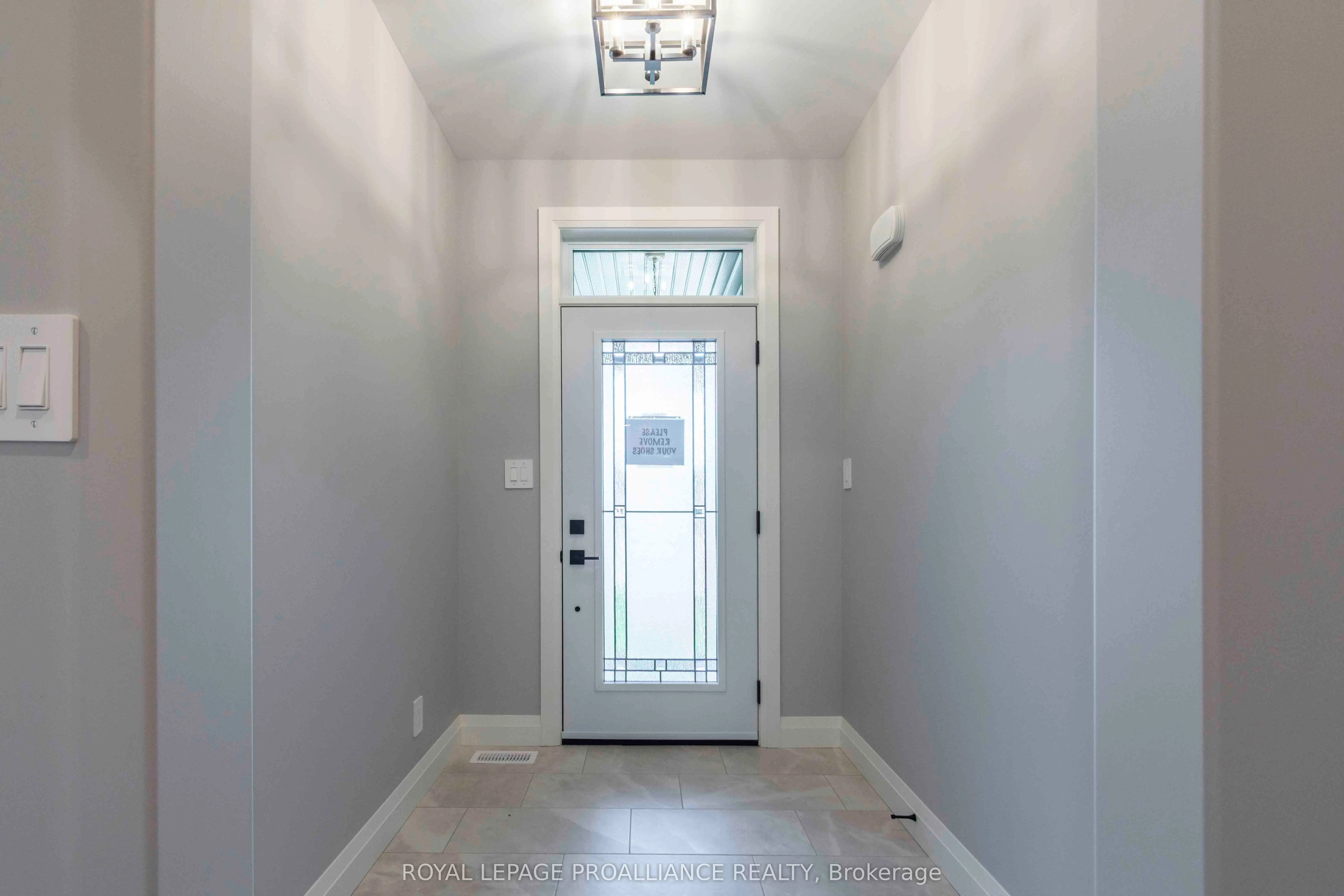 16 Mackenzie John Crescent