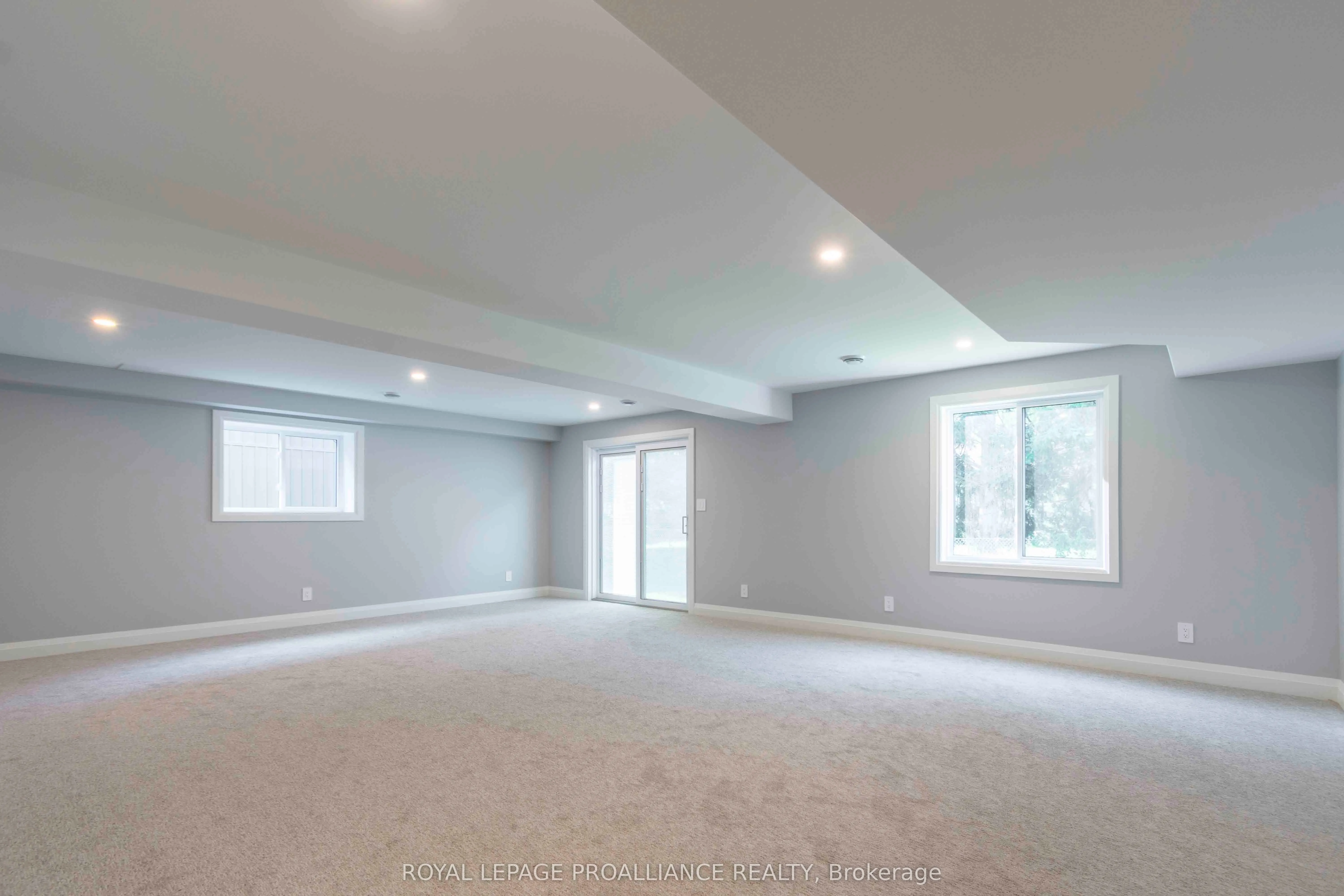 16 Mackenzie John Crescent