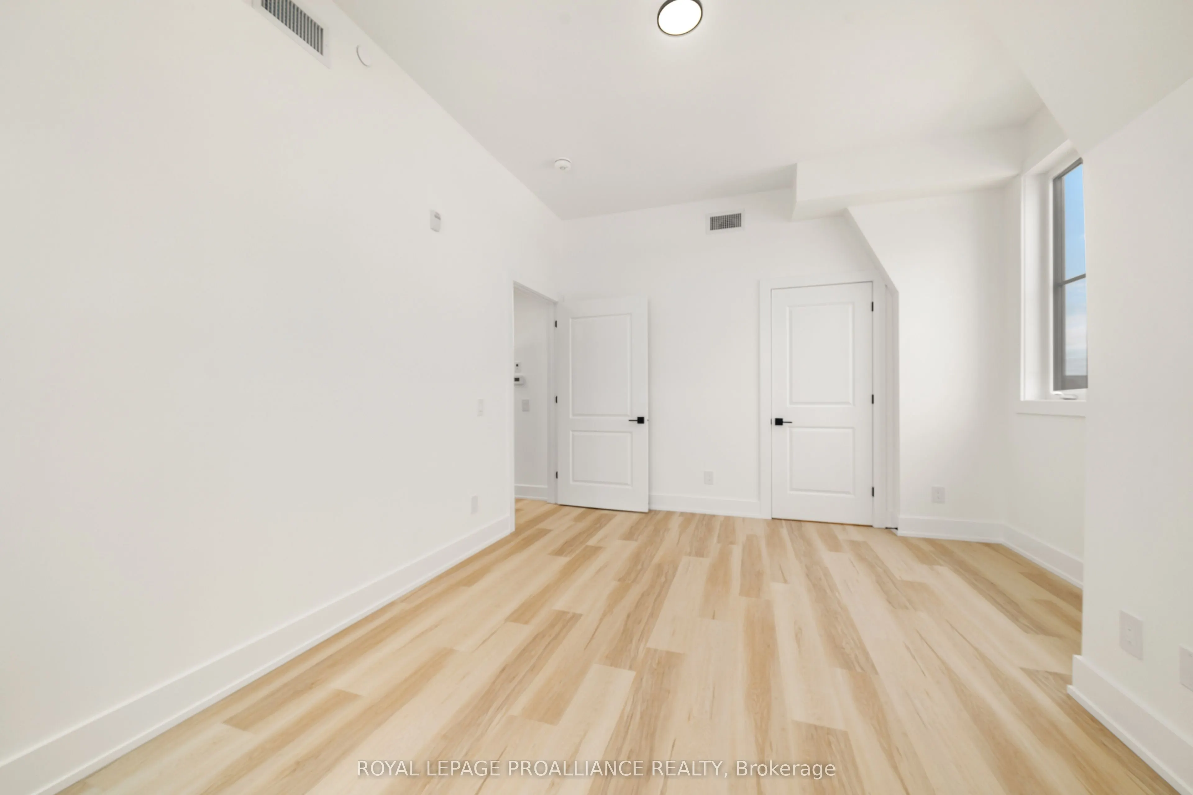 941 Charles Wilson Parkway #301